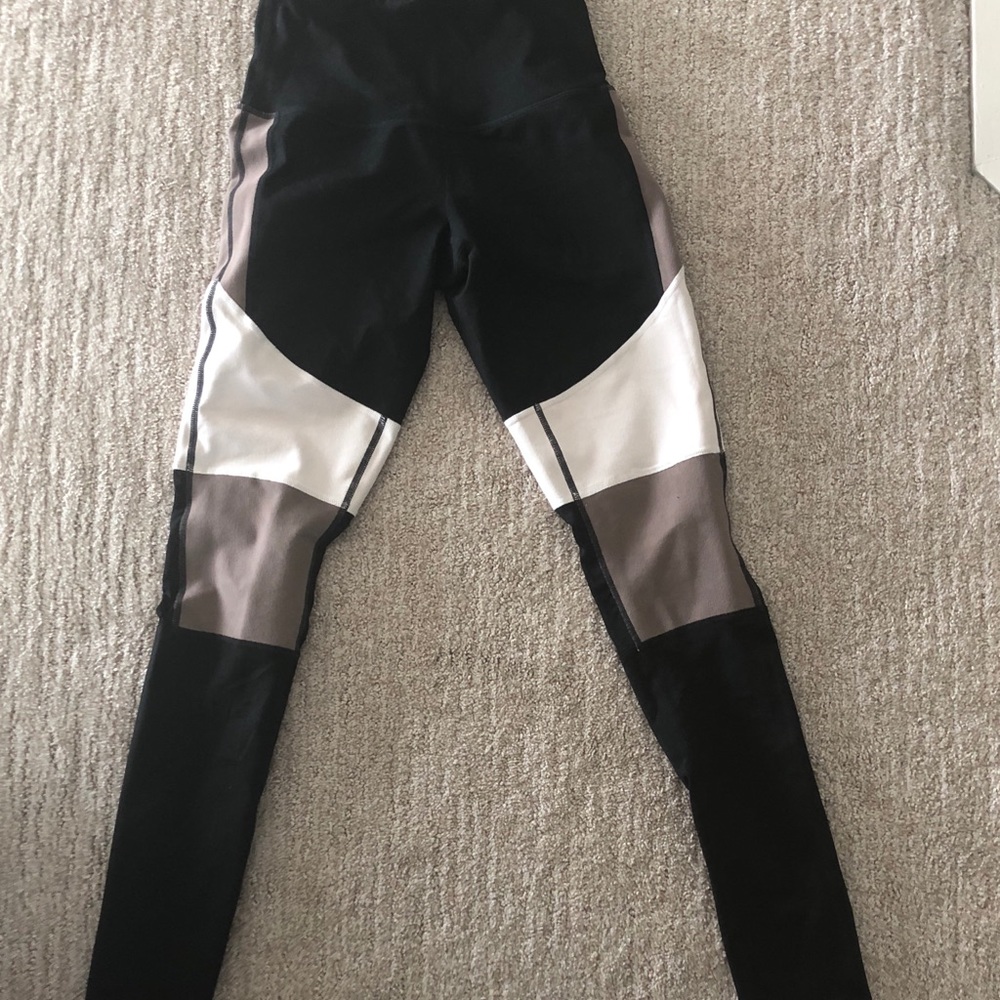 Zella, full length legging. Super cute!!!